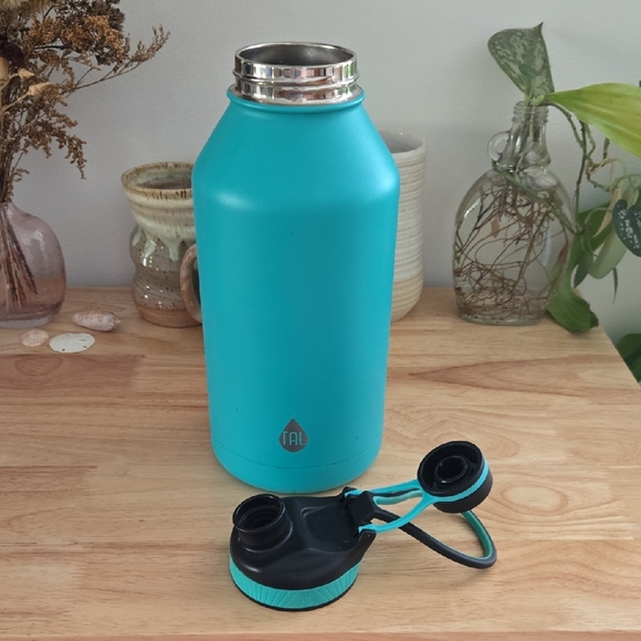 Teal TAL Water Bottle with Cap 64 Oz - Picture 1 of 3